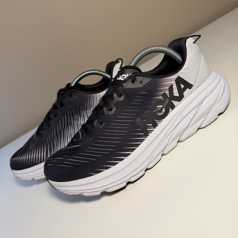 Hoka Rincon 3 Women’s 10 Running Shoes Black & White Athletic Sneakers
